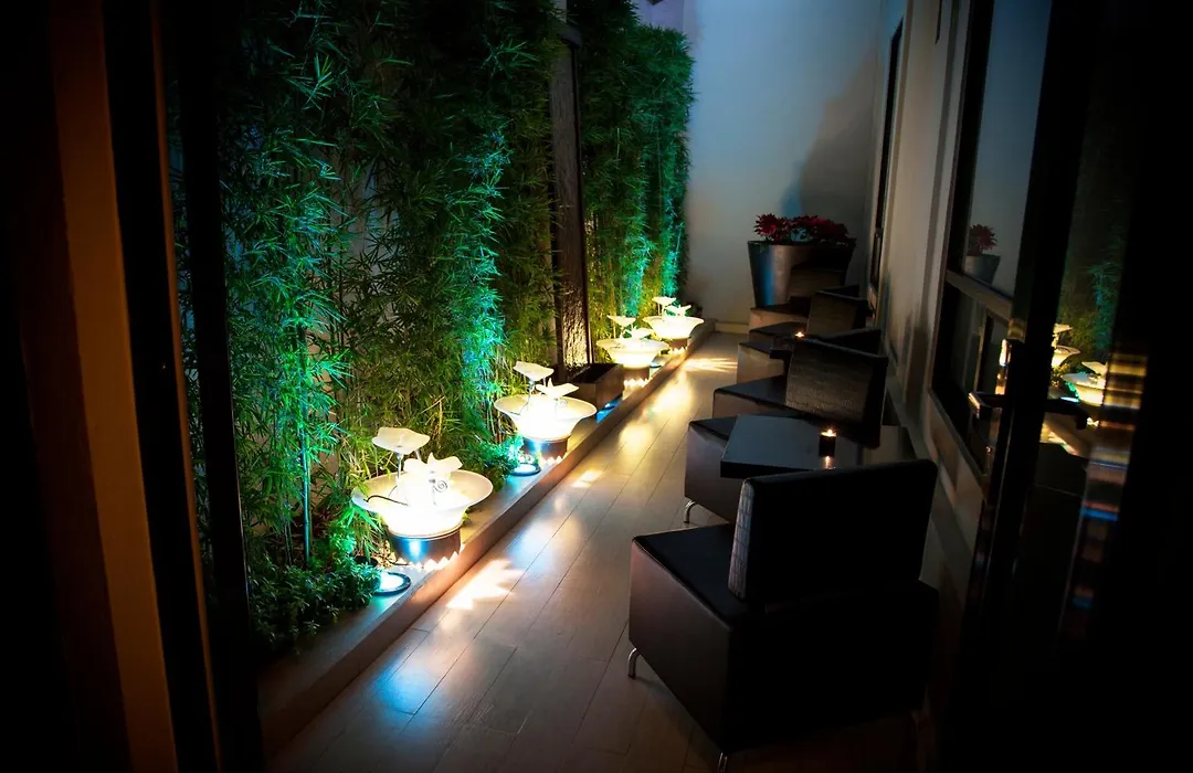 Plaza Gallery Hotel Boutique-1